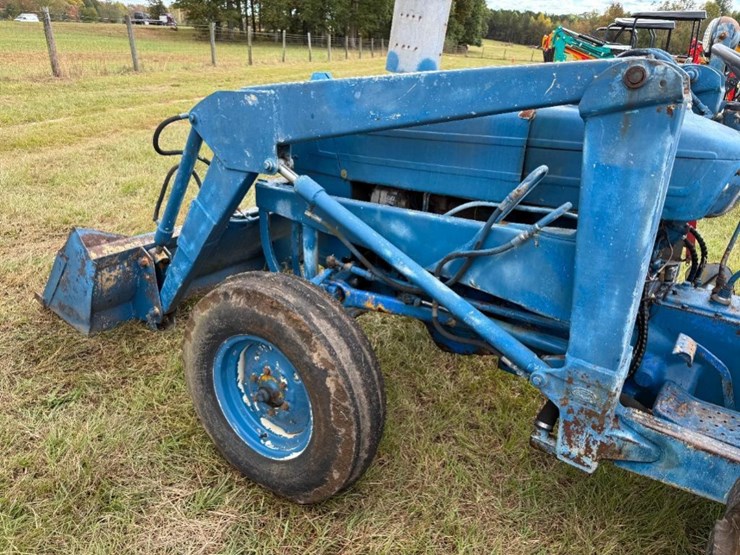 ford-tractor-image-11