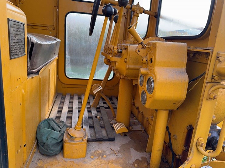 1937-caterpillar-no.-212-motor-grader-image-70