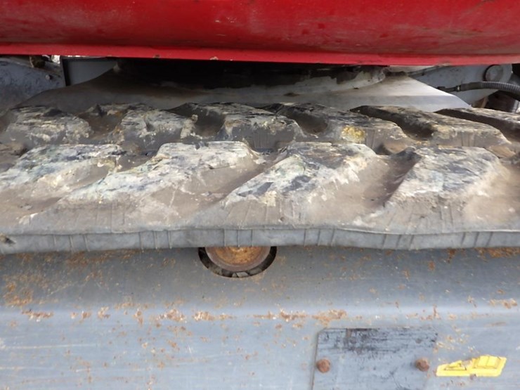 takeuchi-tb260-image-42