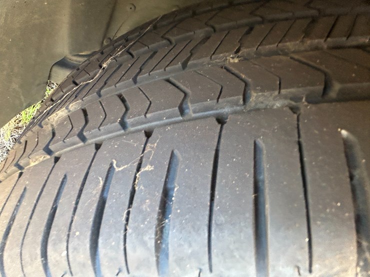 2013-ford-explorer-image-12