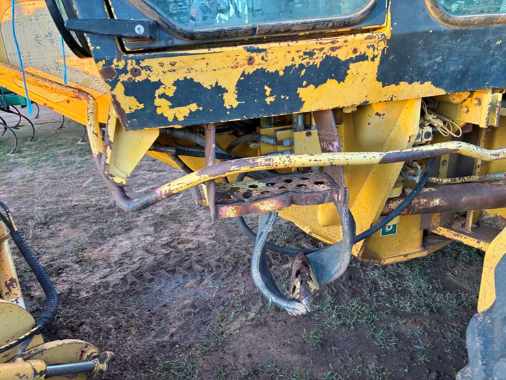 komatsu-gd650a-image-7