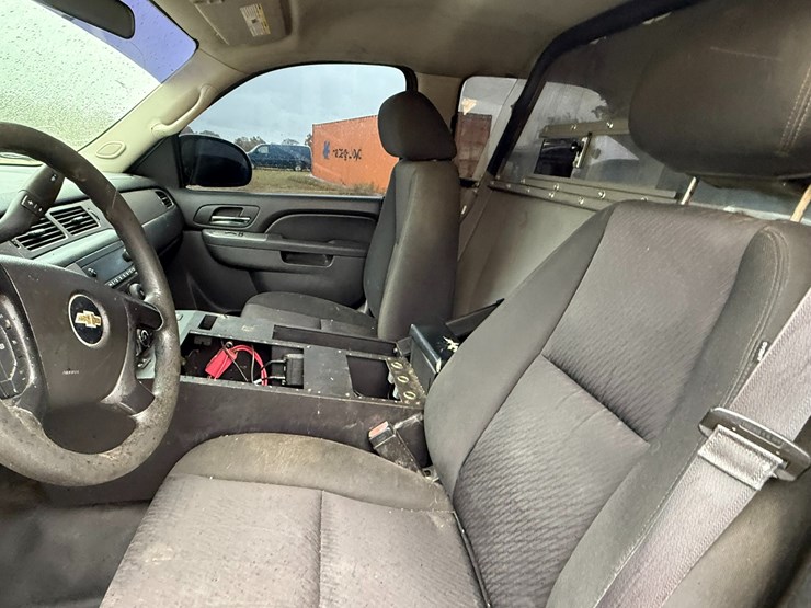 2014-chevrolet-tahoe-image-49