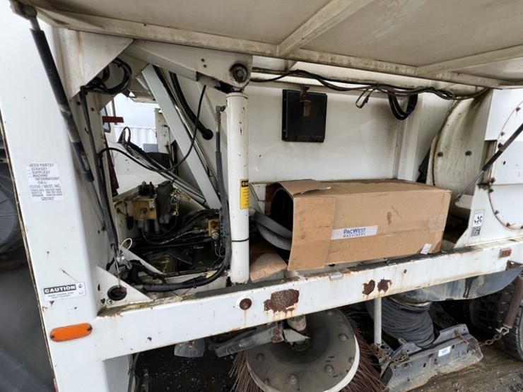 1997-ford-cf8000-image-18