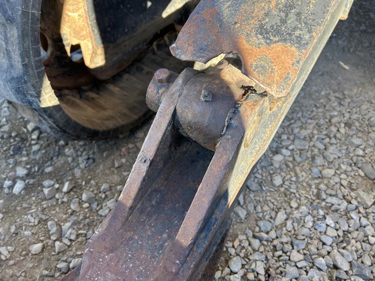 caterpillar-307-image-39