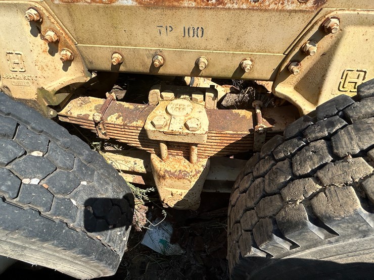 #22529-•-inop-1992-freightliner-t/a-daycab-truck-tractor-vin:-1fuymzyb1np357132-image-29