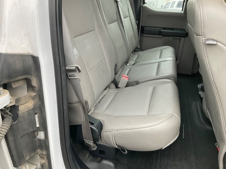 2020-ford-f150-image-11