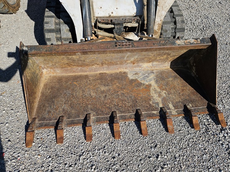 2013-bobcat-t590-image-3