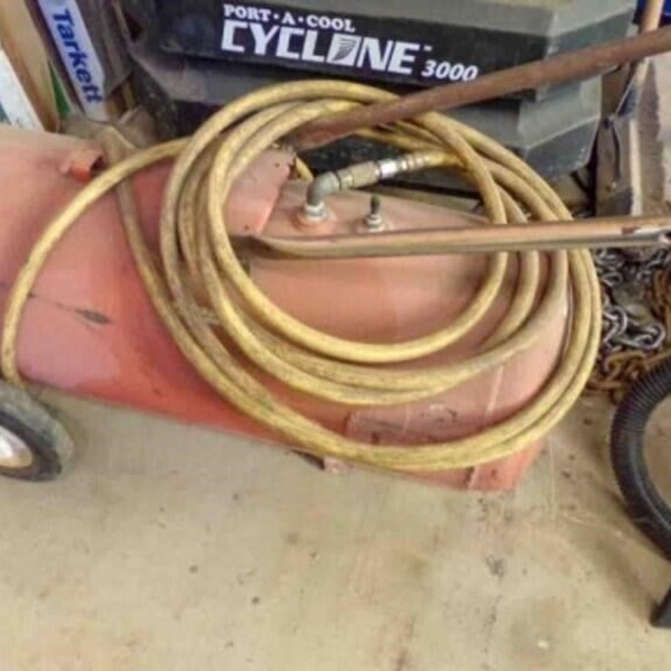 Rolling Air Tank - 10 Gal (?)