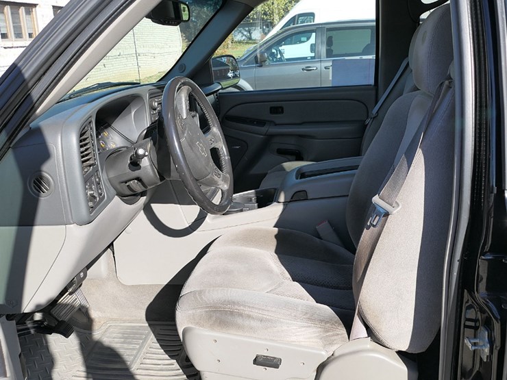 2005-chevy-avalanche-4x4-4dr-pickup,-sn:3gnek12z85g233782,-5.3l-v8,-4wd,-18-image-23