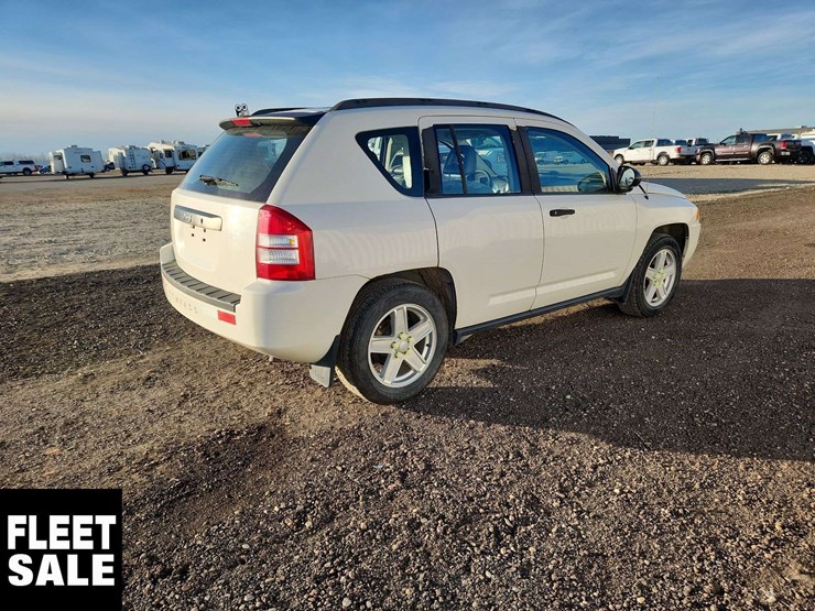 2007-jeep-compass-image-3