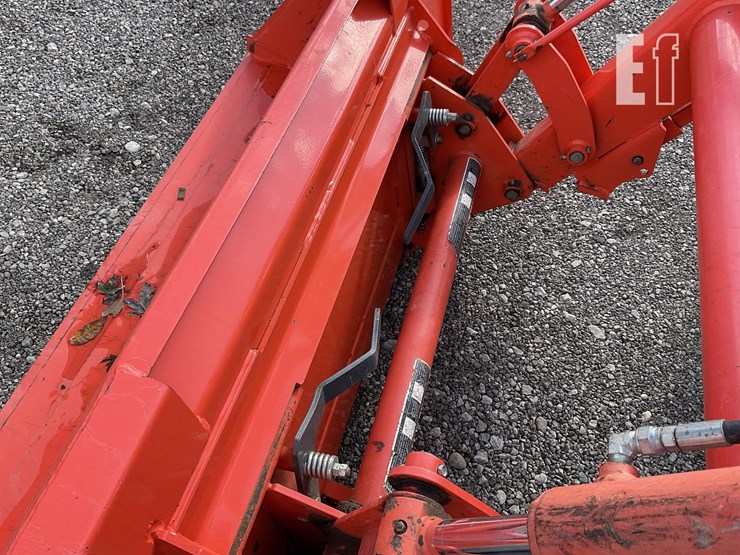 2016-kubota-m7060hdc-image-10