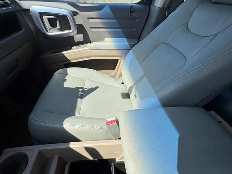 2006-honda-ridgeline-image-23