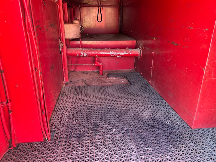 #22559-•-inop-1971-international-harvester-1800-s/a-daycab-fire-truck-vin:-416080g411147-image-22