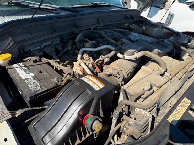 2015-ford-f350-xl-image-28