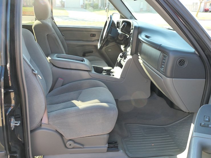 2005-chevy-avalanche-4x4-4dr-pickup,-sn:3gnek12z85g233782,-5.3l-v8,-4wd,-18-image-19