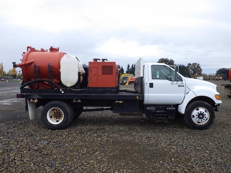 2000-ford-f650-image-4