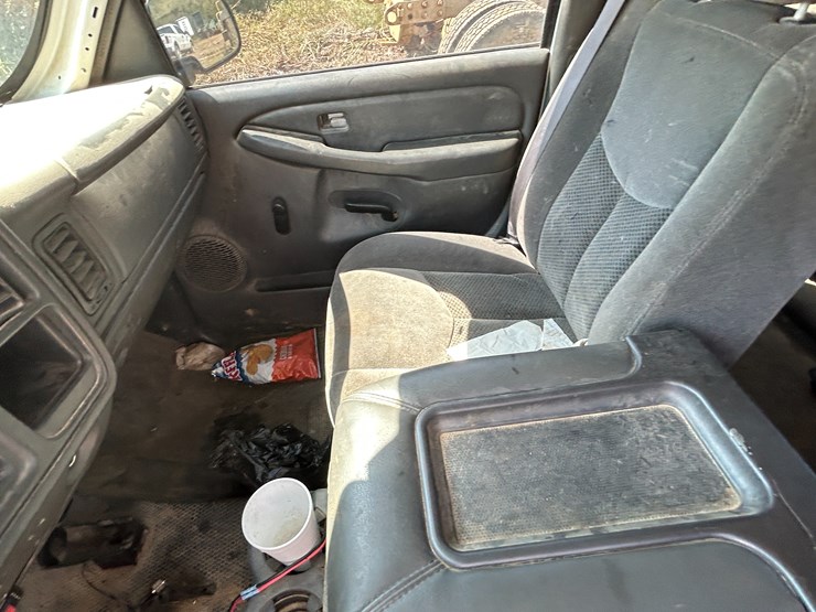 2007-chevrolet-silverado-image-23