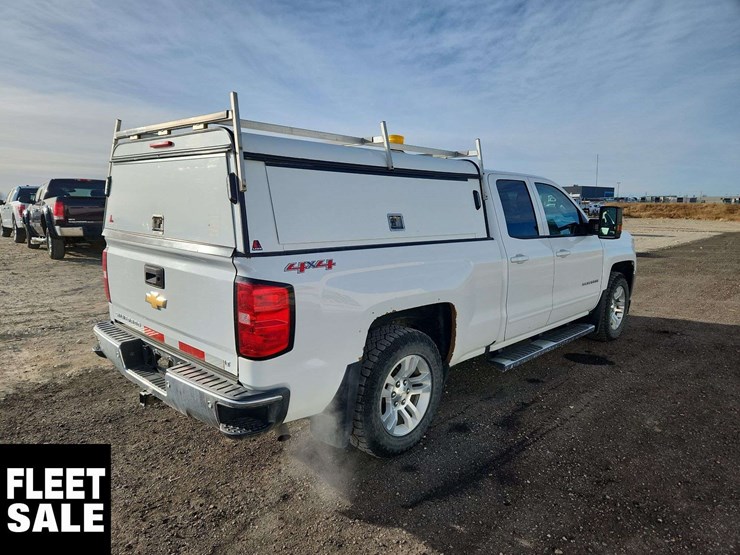 2017-chevrolet-silverado-1500-image-4