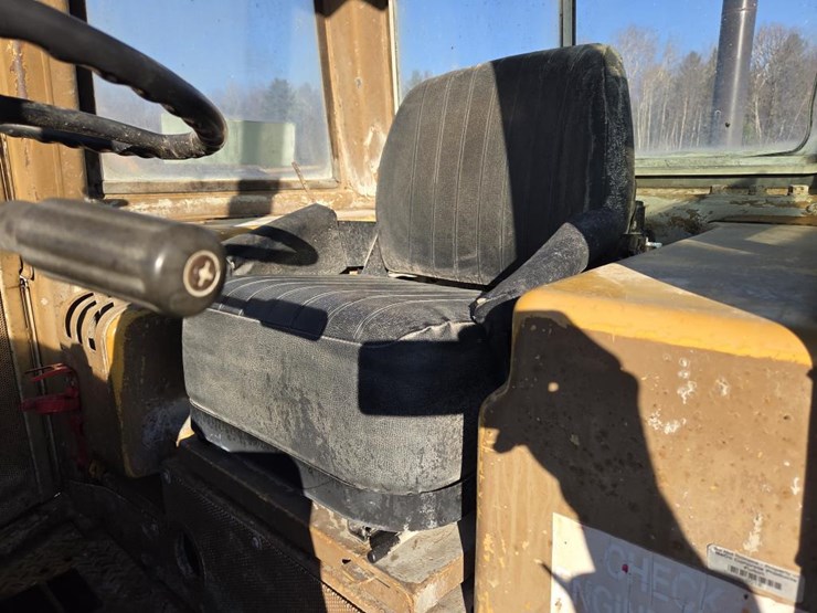 1980-caterpillar-930-image-45