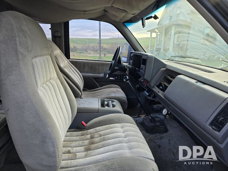 1992-gmc-k3500-image-29