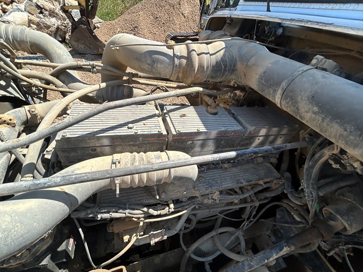 #22533-•-1994-freightliner-t/a-daycab-dump-truck-vin:-1fuyfdyb6rp462199-image-36