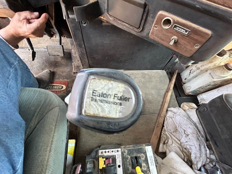 #22533-•-1994-freightliner-t/a-daycab-dump-truck-vin:-1fuyfdyb6rp462199-image-54