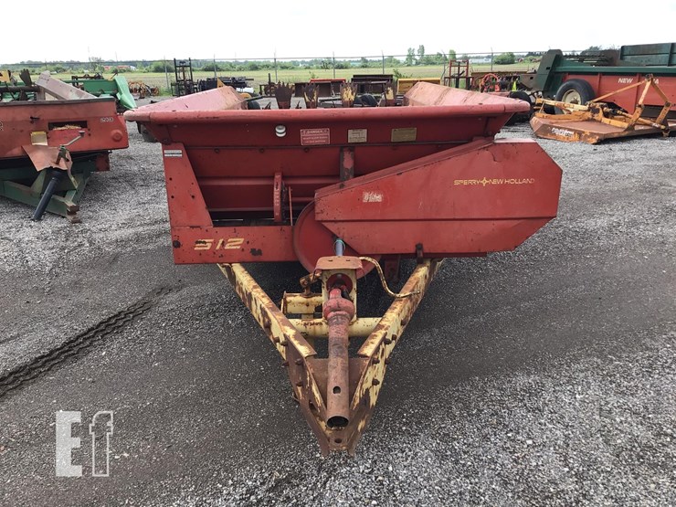 new-holland-512-image-3