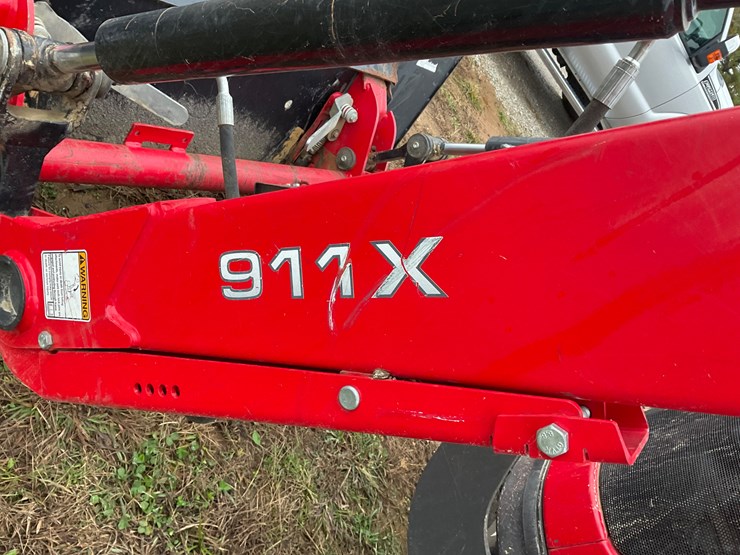 massey-ferguson-2607h-image-8