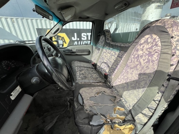 2006-ford-f450-image-24