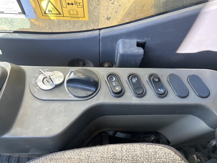 komatsu-pc360-lc-image-63