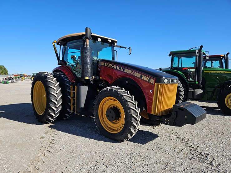 2013-versatile-260-image-23