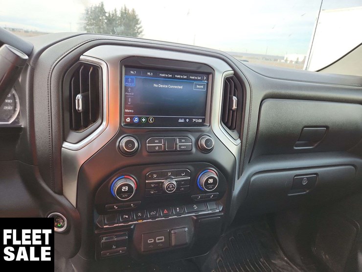 2020-chevrolet-silverado-1500-image-13