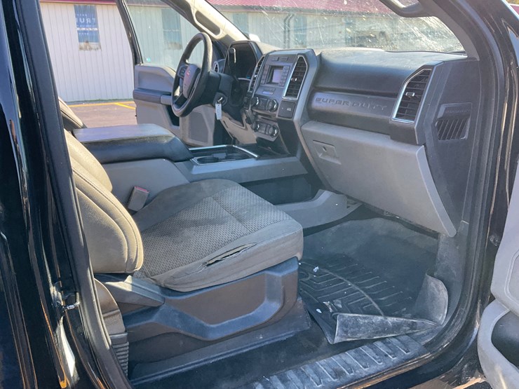 2017-ford-f350-image-12