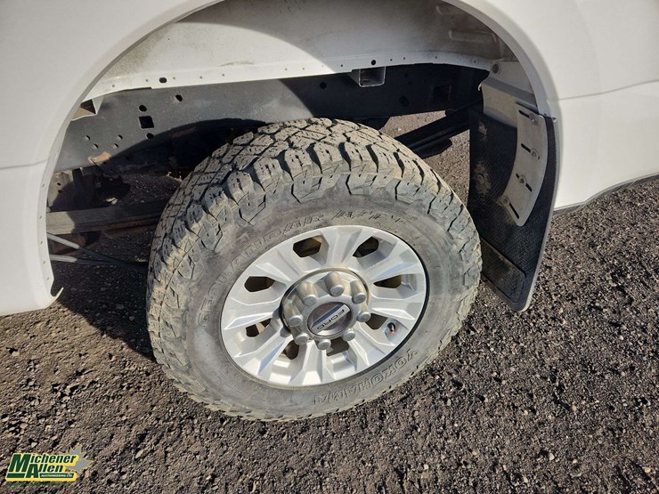 2020-ford-f250-image-13