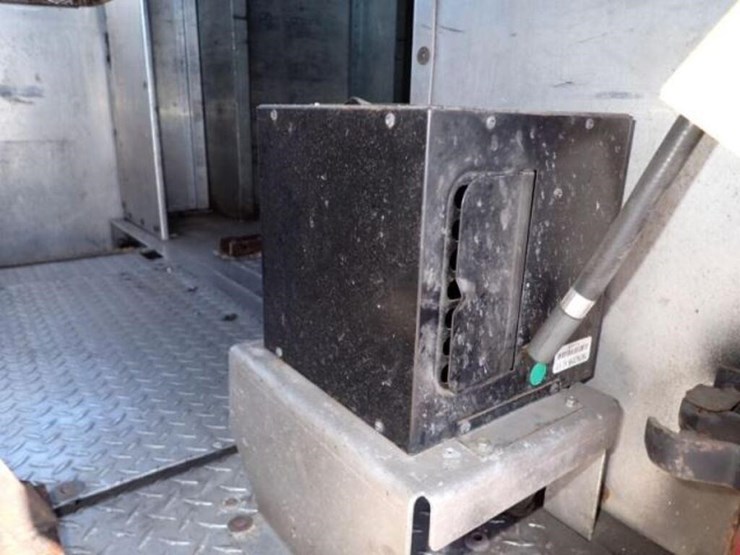 2004-international-1652-image-24