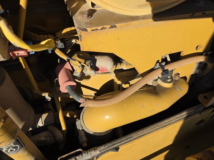 caterpillar-d5n-image-25