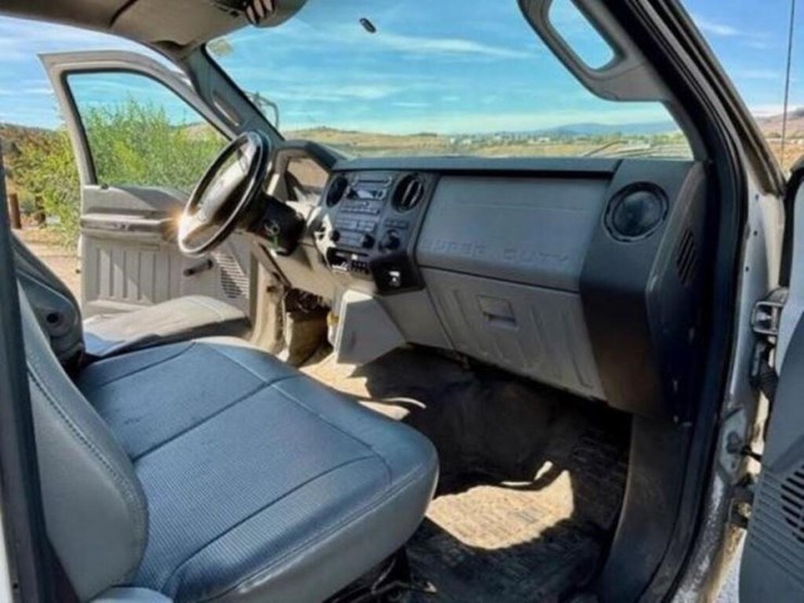 2013-ford-f750-xl-image-71