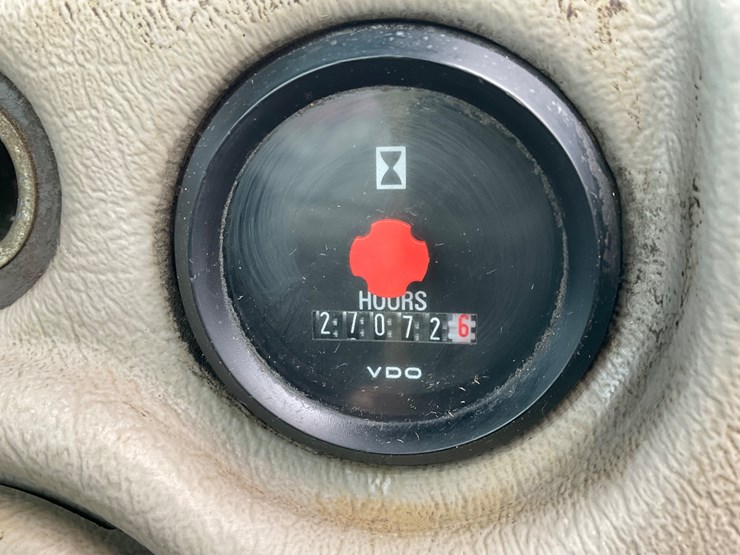 2011-volvo-l60f-image-22