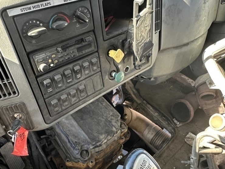 2007-caterpillar-c13-image-16