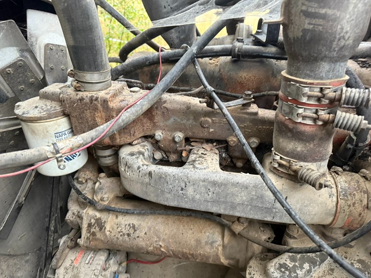 #22576-•-inop-1987-mack-r600k-t/a-single-cab-truck-tractor-vin:-1m3n231k8ht004087-image-43