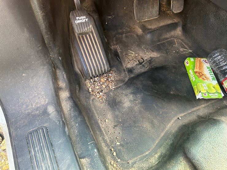 2013-ford-explorer-image-52