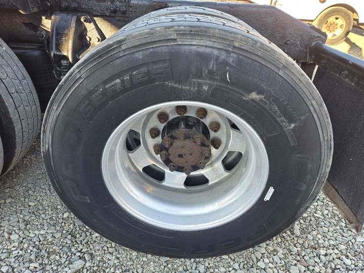 2007-peterbilt-386-image-92