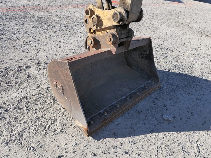 takeuchi-tb153-image-8