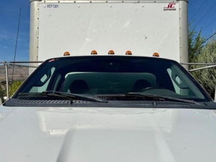 2013-ford-f750-xl-image-10