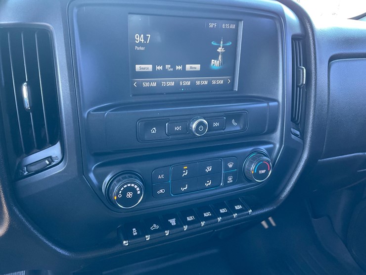 2017-chevrolet-silverado-image-17