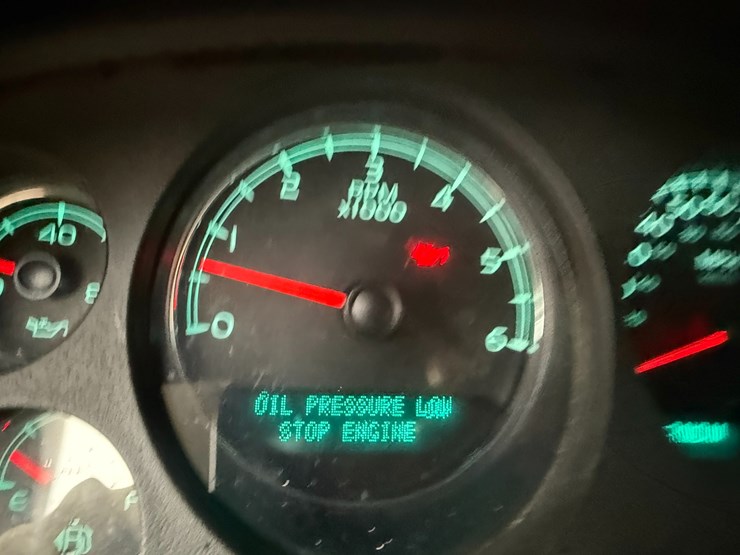 2014-chevrolet-tahoe-image-58