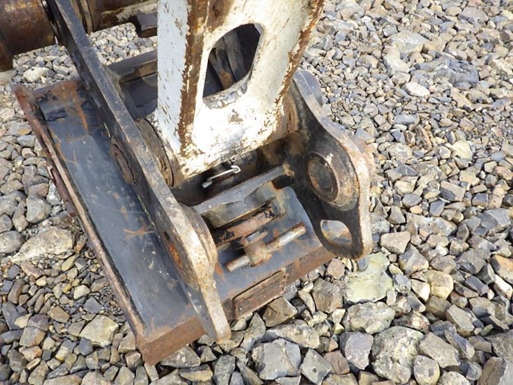 takeuchi-tb260-image-9