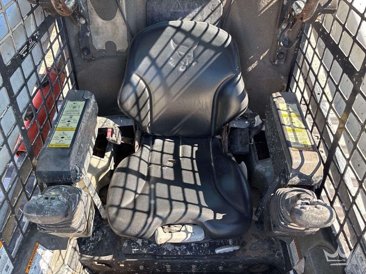 2018-bobcat-t590-image-19