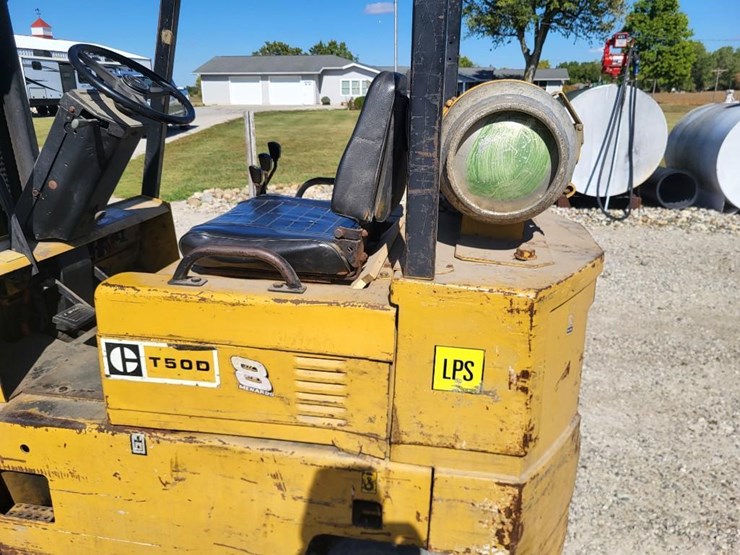 clark-t500-forklift-image-19