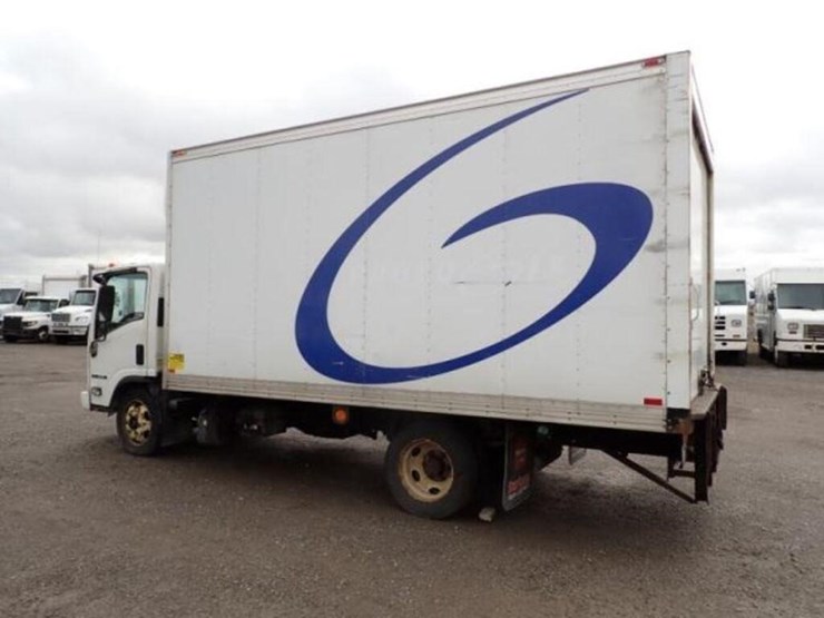 2018-isuzu-nrr-image-7